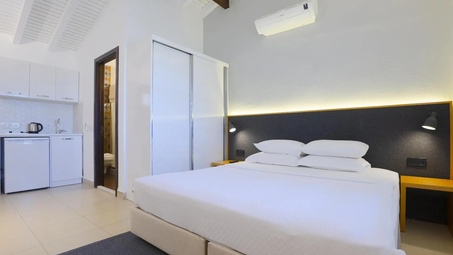 Aegean Apartments - Bungalows Alacati 0*,