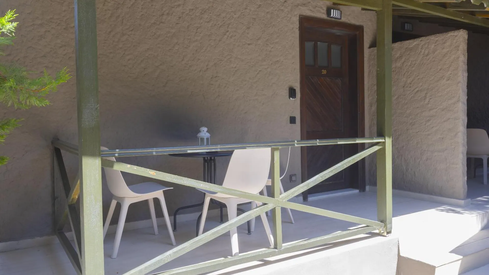 Aegean Apartments - Bungalows Alacati